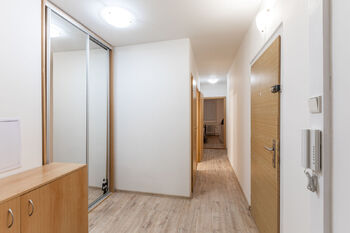 Prodej bytu 3+kk v osobním vlastnictví 80 m², Praha 4 - Chodov