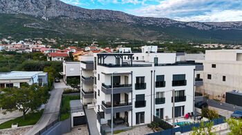 Prodej bytu 3+kk v osobním vlastnictví 64 m², Kaštel Gomilica