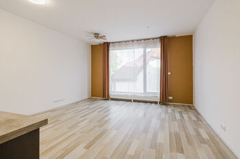 Pronájem bytu 1+kk v osobním vlastnictví 34 m², Praha 6 - Řepy