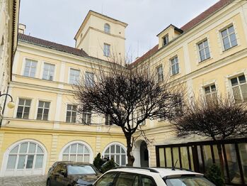 Pronájem obchodních prostor 322 m², Praha 1 - Nové Město