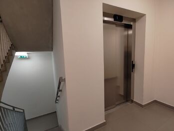 výtah - Pronájem bytu 2+kk v osobním vlastnictví 66 m², Brno