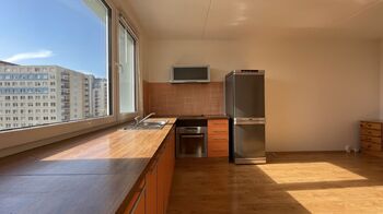 Prodej bytu 1+1 v osobním vlastnictví 28 m², Praha 8 - Troja