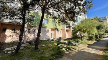 Prodej bytu 1+1 v osobním vlastnictví 28 m², Praha 8 - Troja