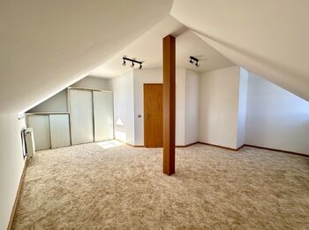 Prodej domu 322 m², Praha 4 - Písnice