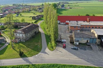 Pronájem skladovacích prostor 440 m², Klokočí