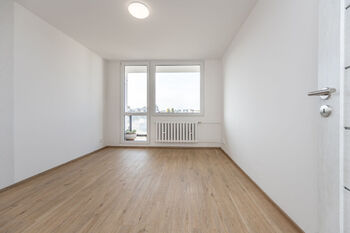 Pronájem bytu 3+1 v osobním vlastnictví 73 m², Praha 3 - Žižkov