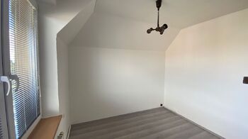 Pokoj - Pronájem bytu 3+1 v osobním vlastnictví 78 m², Ježkovice