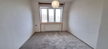 Pokoj - Pronájem bytu 3+1 v osobním vlastnictví 78 m², Ježkovice