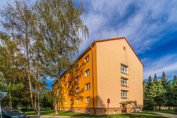 Prodej bytu 1+kk v osobním vlastnictví 41 m², Kladno