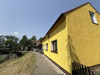 dům - Prodej pozemku 773 m², Klecany