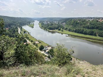 okolní příroda - Prodej pozemku 773 m², Klecany