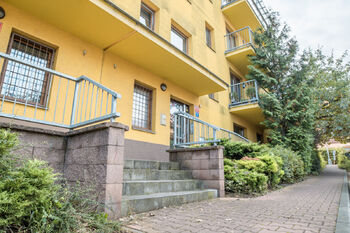 Prodej bytu 3+kk v osobním vlastnictví 93 m², Praha 9 - Kyje