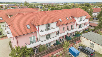 Prodej bytu 1+kk v osobním vlastnictví 36 m², Horoměřice