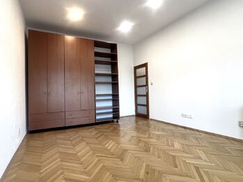 Pronájem bytu 3+kk v osobním vlastnictví 71 m², Praha 4 - Nusle