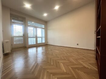 Pronájem bytu 3+kk v osobním vlastnictví 71 m², Praha 4 - Nusle