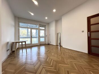 Pronájem bytu 3+kk v osobním vlastnictví 71 m², Praha 4 - Nusle