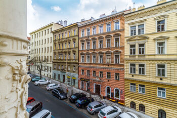 Pronájem bytu 2+kk v osobním vlastnictví 65 m², Praha 2 - Vinohrady