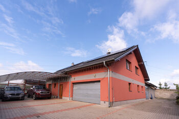 Prodej domu 326 m², Libeř