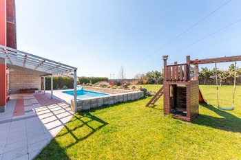Prodej domu 326 m², Libeř