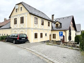 Pronájem obchodních prostor 150 m², Jindřichův Hradec