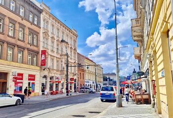 Pronájem obchodních prostor 218 m², Praha 8 - Karlín