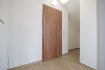 Prodej nájemního domu 357 m², Praha 9 - Kyje