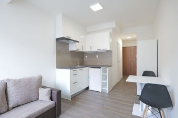 Prodej nájemního domu 357 m², Praha 9 - Kyje