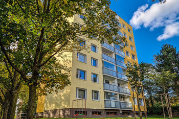 Prodej bytu 3+1 v osobním vlastnictví 73 m², Praha 5 - Hlubočepy