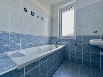 Prodej bytu 3+1 v družstevním vlastnictví 72 m², Borovany