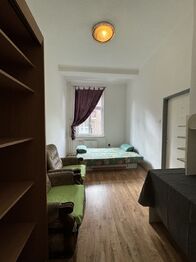 Pronájem bytu 3+1 v osobním vlastnictví 90 m², Karlovy Vary