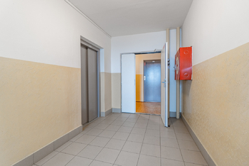 Pronájem bytu 2+1 v družstevním vlastnictví 57 m², Praha 4 - Kamýk