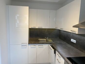 Kuchyň - Pronájem bytu 2+kk v osobním vlastnictví 60 m², Praha 5 - Stodůlky