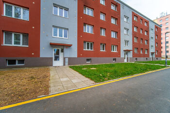 Revitalizovaný dům Palackého 485 - Prodej bytu 2+1 v družstevním vlastnictví 55 m², Český Brod