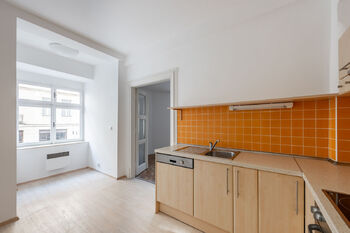 Prodej bytu 2+1 v osobním vlastnictví 63 m², Praha 10 - Vršovice