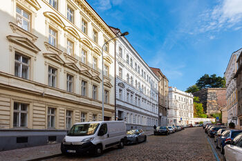 Prodej bytu 2+1 v osobním vlastnictví 60 m², Praha 2 - Vyšehrad