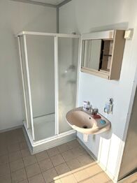 Pronájem obchodních prostor 199 m², Třebíč