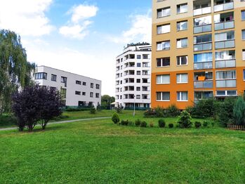 Prodej bytu 3+1 v osobním vlastnictví 69 m², Praha 10 - Hostivař