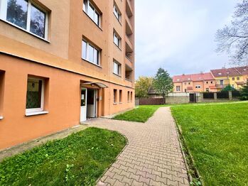 Pronájem bytu 2+kk v družstevním vlastnictví 40 m², Krupka