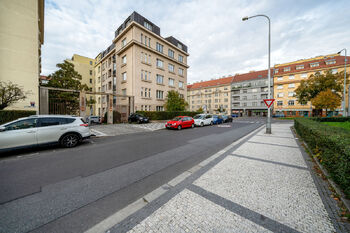 Velflíkova 2 - Prodej bytu 3+1 v osobním vlastnictví 106 m², Praha 6 - Dejvice