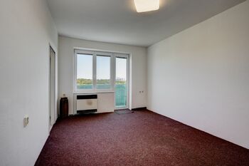 Prodej bytu 2+1 v osobním vlastnictví 57 m², Znojmo