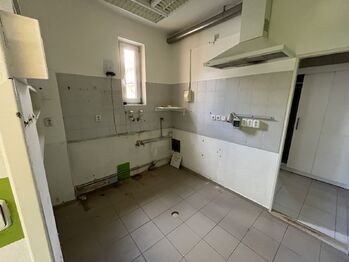 Pronájem komerčního prostoru 80 m², Zlín