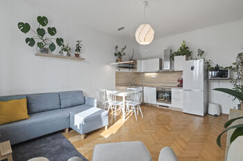 Prodej bytu 2+kk v osobním vlastnictví 52 m², Praha 7 - Holešovice