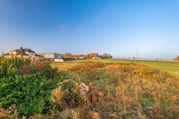 Prodej pozemku 4997 m², Březová-Oleško