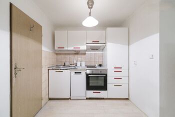 Prodej bytu 1+1 v osobním vlastnictví 37 m², Praha 5 - Košíře