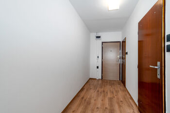 Prodej bytu 2+kk v osobním vlastnictví 57 m², Praha 8 - Libeň