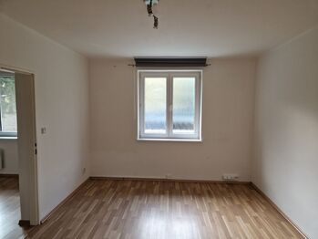 Pronájem bytu 1+1 v osobním vlastnictví 32 m², Louny