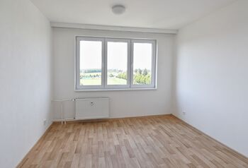 LOŽNICE - Pronájem bytu 3+1 v osobním vlastnictví 74 m², České Velenice