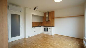 Pronájem bytu 1+kk v osobním vlastnictví 37 m², Praha 5 - Smíchov