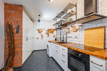 Prodej bytu 2+1 v osobním vlastnictví 57 m², Praha 4 - Podolí