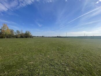 Prodej pozemku 1870 m², Ořech